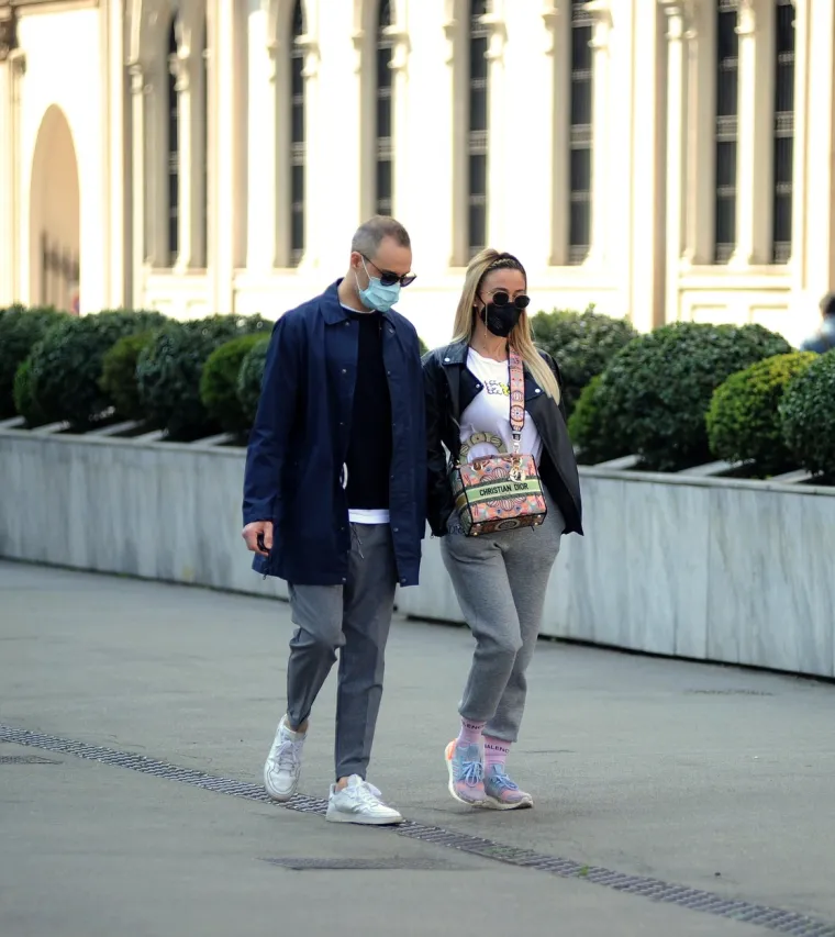 DILETTA U NEOBIČNOM IZDANJU PRO&Scaron;ETALA CENTROM GRADA: Jedan detalj odmah je svima zapeo za oko