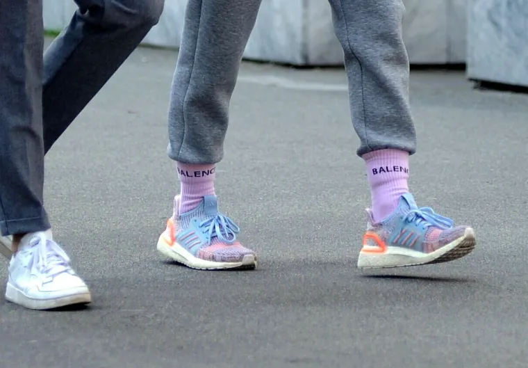 DILETTA U NEOBIČNOM IZDANJU PRO&Scaron;ETALA CENTROM GRADA: Jedan detalj odmah je svima zapeo za oko