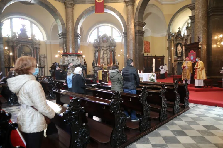 Pogledajte kako su izgledala misna slavlja diljem Hrvatske