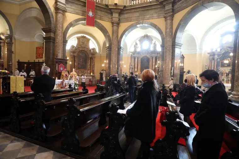 Pogledajte kako su izgledala misna slavlja diljem Hrvatske