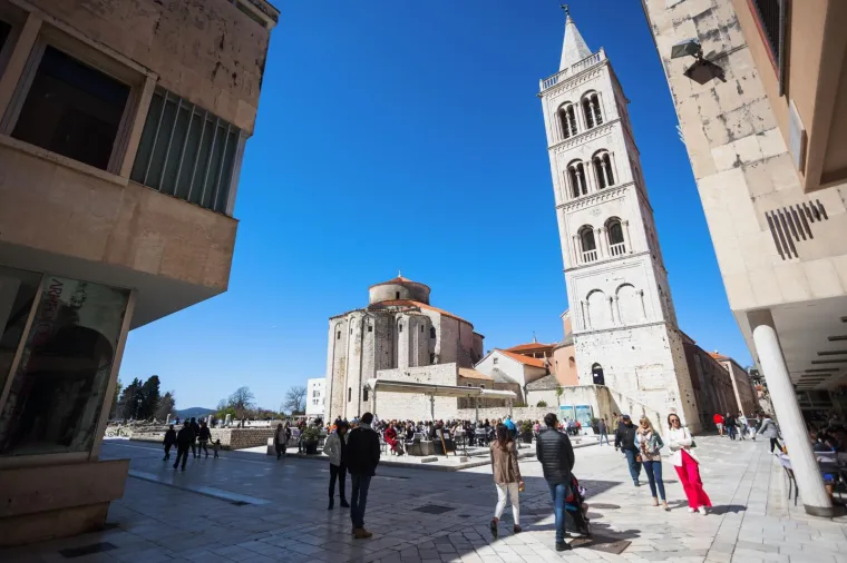 "Maske ni za lijek": U Zadru kao da korona ne postoji