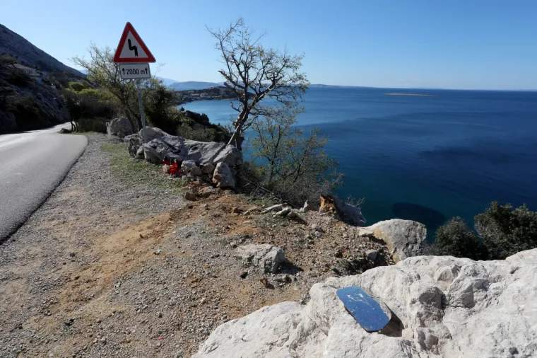 Ovo je mjesto prometne nesreće kod Stare Ba&scaron;ke u kojoj su poginula dvojica 18-godi&scaron;njaka