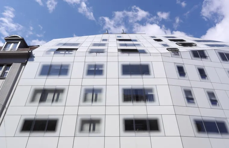 Policija se nalazi ispred stana u Ban centru kojeg je Kovačević navodno primio kao mito