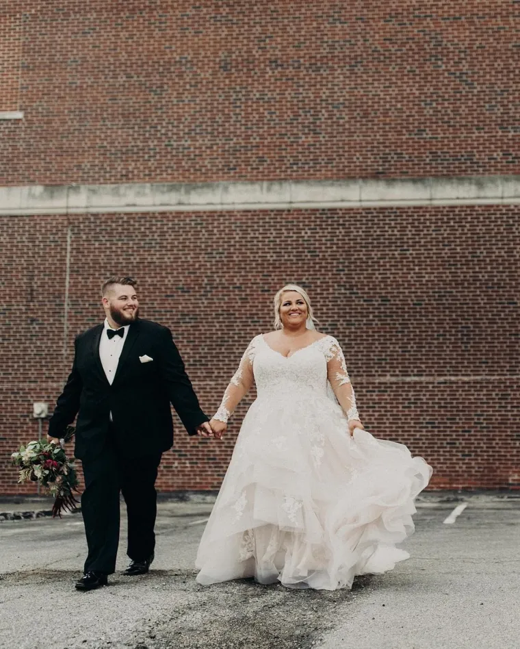 Casey Canaday (25) iz Iowe u SAD-u odrasla je s hranom kao središtem svoga života. Bilo da je riječ o proslavama, načinu suočavanja s dosadom ili, pak, teškim trenucima u svom životu, Casey bi se uvijek okretala hrani kao ultimativnom lijeku za sve životne nedaće.
