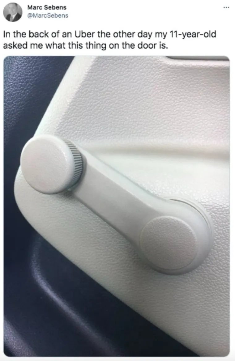 'KĆI ME PITALA &Scaron;TO JE OVO': Predmeti koji su do jučer bili svakodnevica, sad su tek ružan podsjetnik koliko smo stari