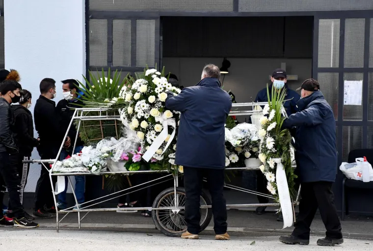 POGREB TRAGIČNO PREMINULE DJEVOJČICE: Tako mali mrtvački lijes te&scaron;ko koga neće dirnuti