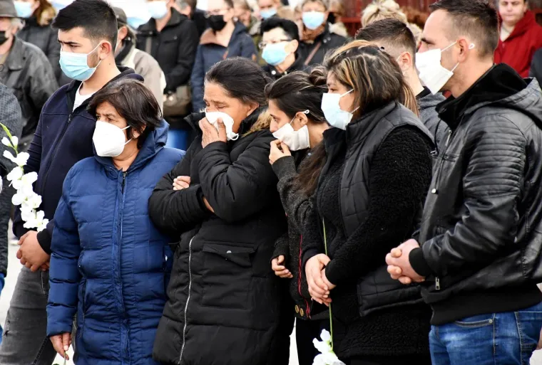POGREB TRAGIČNO PREMINULE DJEVOJČICE: Tako mali mrtvački lijes te&scaron;ko koga neće dirnuti