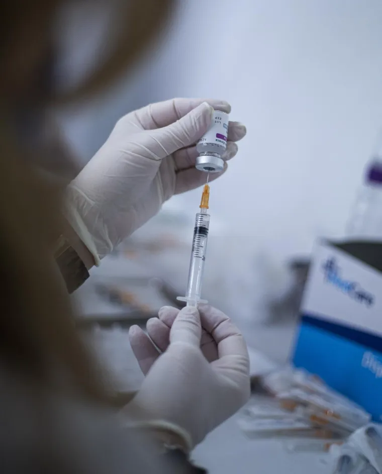 Masovno cijepljenje napokon je počelo i u Mostaru: Odaziv građana je velik