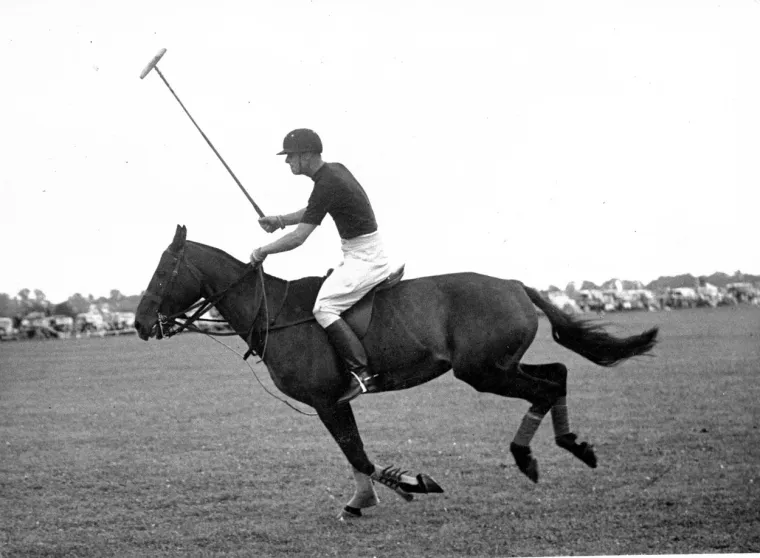 STO GODINA ŽIVOTA KROZ SLIKE: Princ Philip vjerojatno je bio najzanimljiviji član britanske kraljevske obitelji