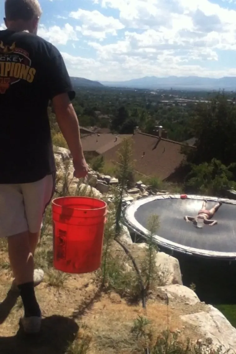 PODVALE KOJE MOGU SMISLITI SAMO BRAĆA: Jedinci nikad neće imati ovako lude uspomene iz djetinjstva