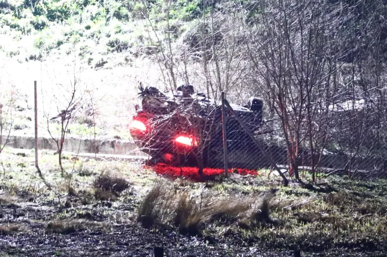 Stravična nesreća: U slijetanju BMW-a s autoceste poginula tri muškarca