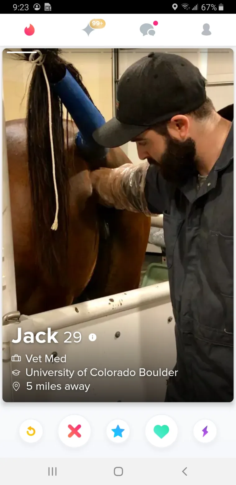 UŽAS JE NJIHOVA FURKA: Na&scaron;li smo 30 najgorih profila na Tinderu, sada nam je potpuno jasno za&scaron;to je Han i dalje Solo