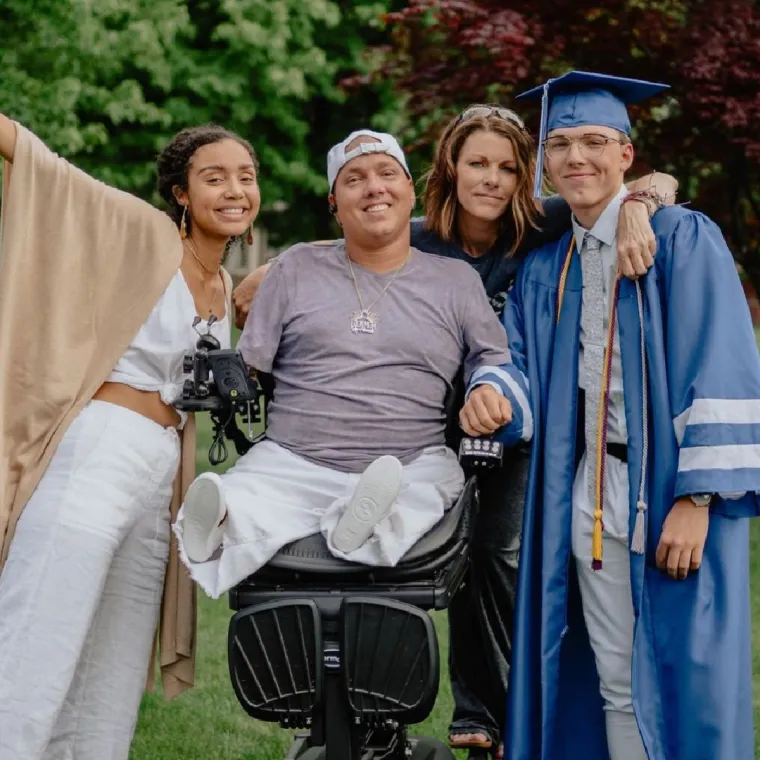 SVI SUPERHEROJI MOGU SE SAKRITI PRED NJIM: Rođen bez ruku te s nerazvijenim kukovima i nogama, a naučio je - voziti