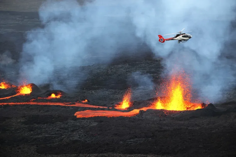 TUŽNI PRIZORI NAKON MASIVNE ERUPCIJE VULKANA: Karipski otok prekriven pepelom - život ovdje zasad nije moguć