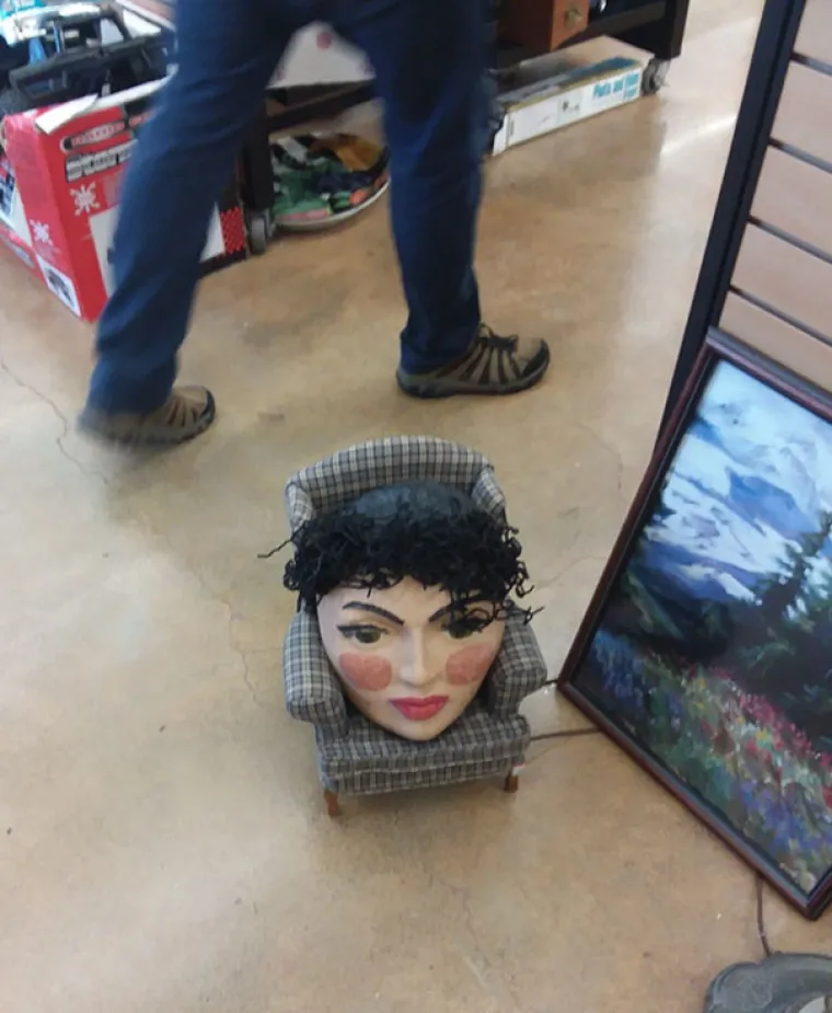 MALO JE REĆI BIZARNO: Bez pretjerivanja, nećete vjerovati &scaron;to su na&scaron;li na &scaron;tandovima