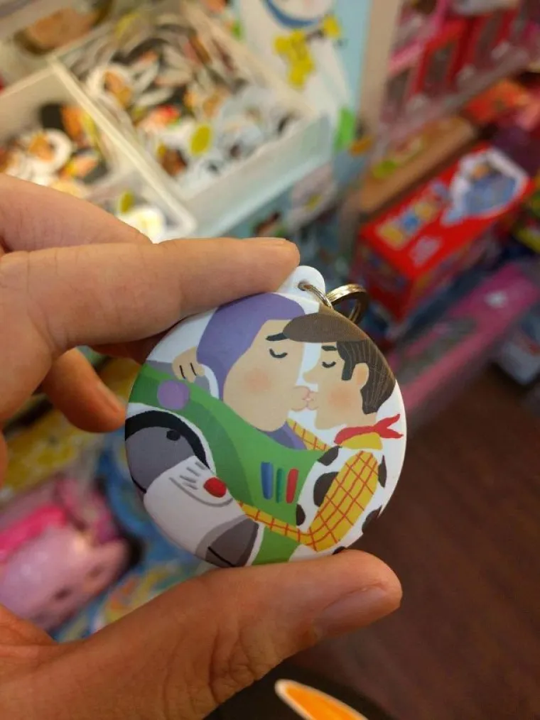 MALO JE REĆI BIZARNO: Bez pretjerivanja, nećete vjerovati &scaron;to su na&scaron;li na &scaron;tandovima