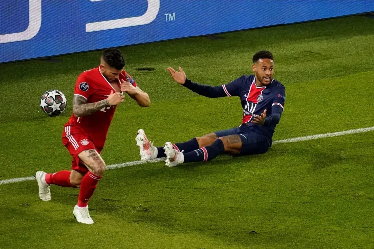 GDJE ĆE&Scaron; STARI? Evo kako Neymar čuva loptu; Ruka dugačko naprijed, lopta na sigurnom