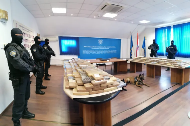 Nevjerojatna količina: Pogledajte koliko je droge zaplijenjeno u Dubrovniku