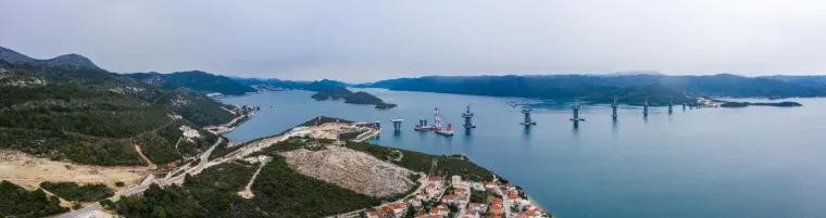 Stigle su nove fotografije Pelje&scaron;kog mosta! Pogledajte kako napreduje izgradnja