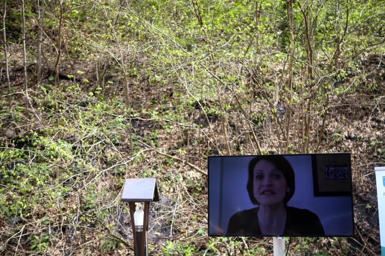 Zbog Jelene Pavičić Vukičević su na Sljeme nosili - TV. Pogledajte fotografije koje su postale hit na Twitteru