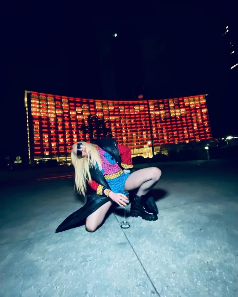 MADONNA (62) &Scaron;OKIRALA FANOVE MLADOLIKIM IZGLEDOM: Estetske korekcije ili filteri, pitanje je sad