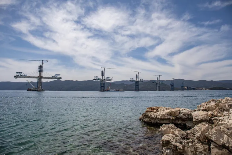 POGLEDAJTE OČARAVAJUĆE NOVE FOTOGRAFIJE PELJE&Scaron;KOG MOSTA: Nemoguće je ne biti ponosan na ovakvu ljepotu