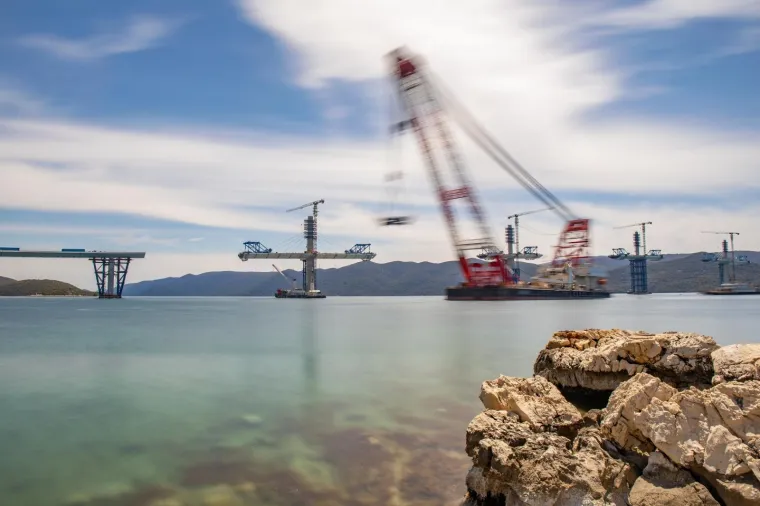 POGLEDAJTE OČARAVAJUĆE NOVE FOTOGRAFIJE PELJE&Scaron;KOG MOSTA: Nemoguće je ne biti ponosan na ovakvu ljepotu