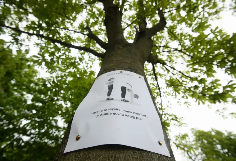 Učenje kroz &scaron;alu: Netko u Zagrebu poku&scaron;ava sugrađane natjerati da 'skupljaju' za svojim ljubimcima