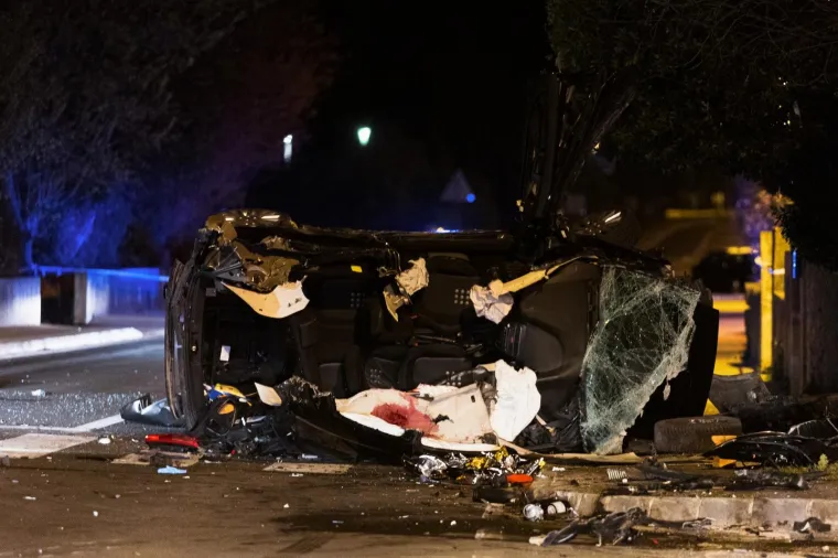 Kod Zadra poginula dva mladića: 18-godi&scaron;njak se Mercedesom nije zaustavio na znak 'stop'