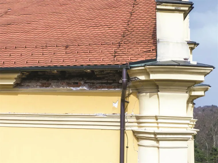 Crkva sv. Franje Ksaverskog u Zagrebu znatno o&scaron;tećena u jučera&scaron;njem potresu