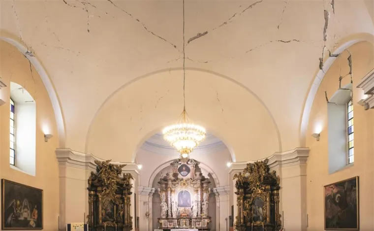 Crkva sv. Franje Ksaverskog u Zagrebu znatno o&scaron;tećena u jučera&scaron;njem potresu