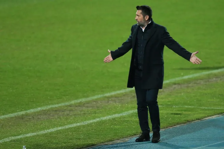 I NENO STARI, &Scaron;TO IMA KOD TEBE? Susret Bjelice i Krznara, a samo pogledajte jedan detalj s terena