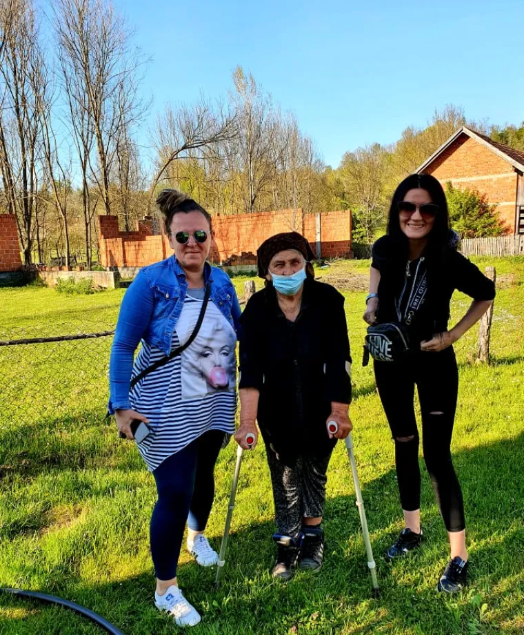 Sjećate se bake Ankice iz Gline? Ne samo da je dobila novi dom, već i novog cimera