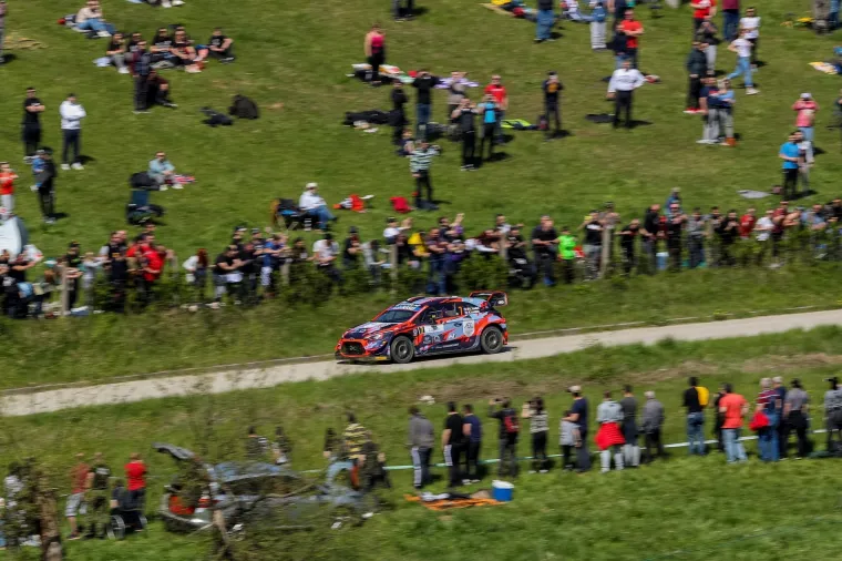 POGLEDAJTE UZBUDLJIVE KADROVE S CROATIA RALLYJA: Brojni obožavatelji jedva su dočekali vidjeti najbolje na djelu