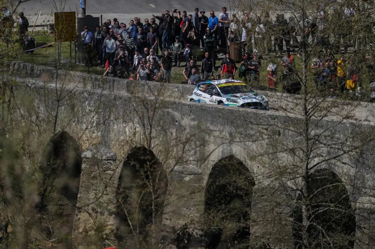 POGLEDAJTE UZBUDLJIVE KADROVE S CROATIA RALLYJA: Brojni obožavatelji jedva su dočekali vidjeti najbolje na djelu