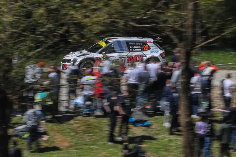POGLEDAJTE UZBUDLJIVE KADROVE S CROATIA RALLYJA: Brojni obožavatelji jedva su dočekali vidjeti najbolje na djelu