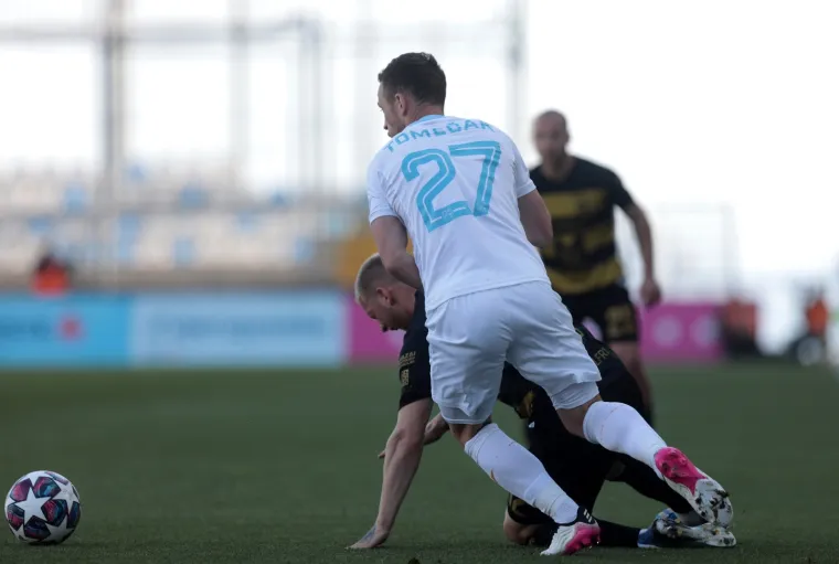 UZBUDLJIVO NA RUJEVICI: Rijeka i Osijek u žestokom obračunu