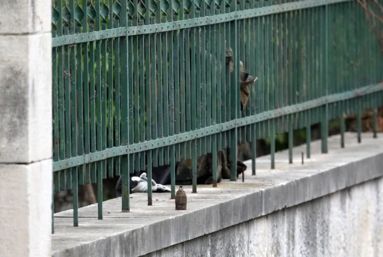 Ostavljen 'zvončić' ispred &scaron;ibenskog SDP-a! 'Radi se o zaostalom minsko-eksplozivnom sredstvu iz Domovinskog rata'