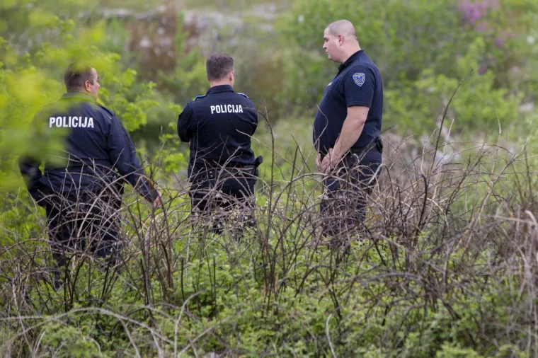 Mjesto užasa kod Mostara: U potopljenom autu pronađen mrtav mu&scaron;karac, traži se dijete