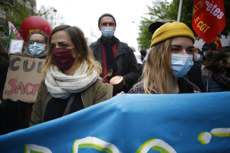 Tradicionalni prvomajski prosvjedi u Francuskoj unatoč restrikcijama: 'Želimo živjeti, a ne preživljavati'