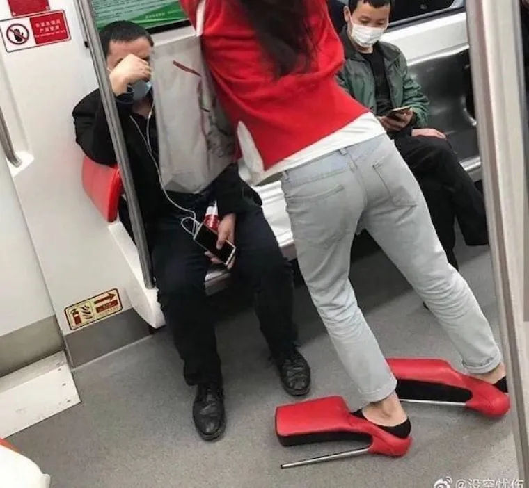 TO &Scaron;TO SE NE&Scaron;TO MOŽE NOSITI, NE ZNAČI DA I TREBA: Modna izdanja koja ostavljaju mnogo pitanja iza sebe