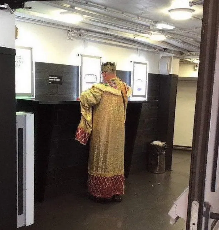 TO &Scaron;TO SE NE&Scaron;TO MOŽE NOSITI, NE ZNAČI DA I TREBA: Modna izdanja koja ostavljaju mnogo pitanja iza sebe