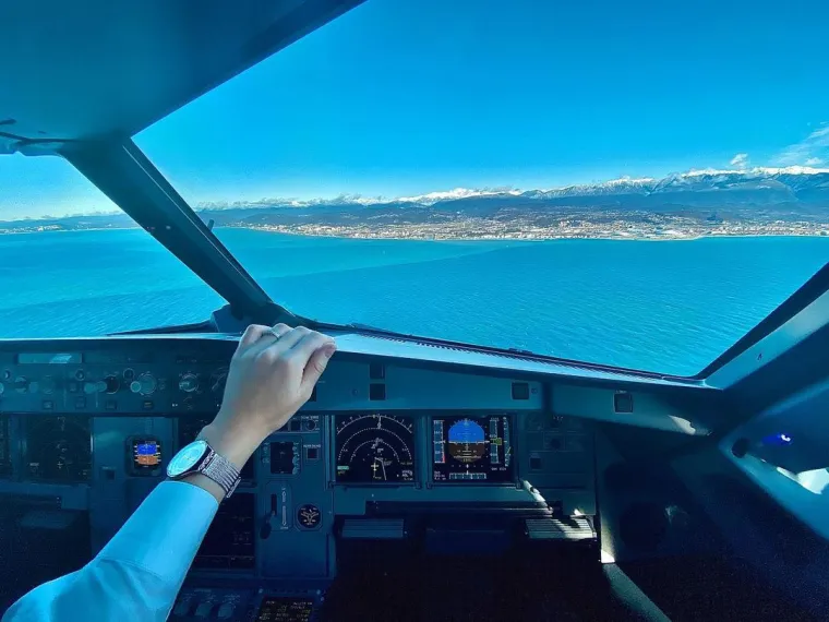 Budete li sretne ruke (karte), tko zna, možda i vas koji puta poveze.