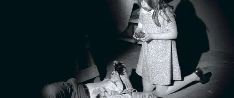 Zombiji u "Noći živih mrtvaca" iz 1968. pojeli su svinjska crijeva prelivena čokoladnim sirupom kako bi simulirali dijelove tijela.