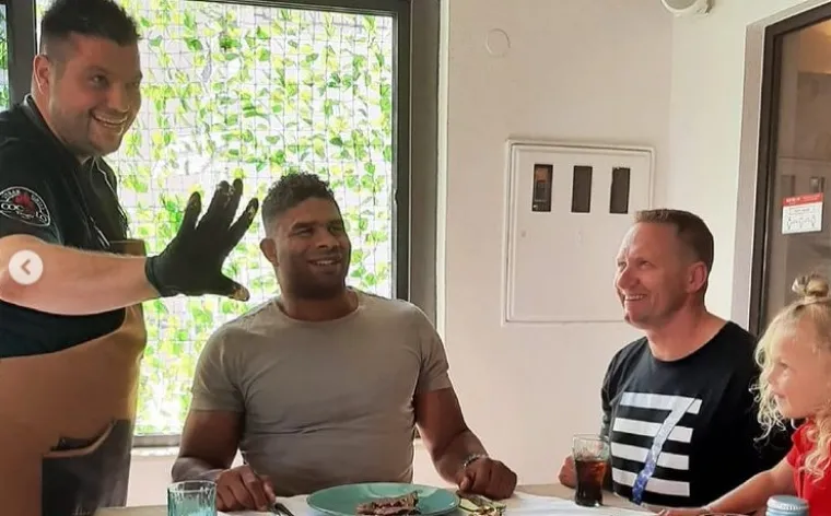 Inače, Nizozemski borac ostao je bez ugovora u UFC-u nakon poraza od Aleksandra Volkova. (Instagram)