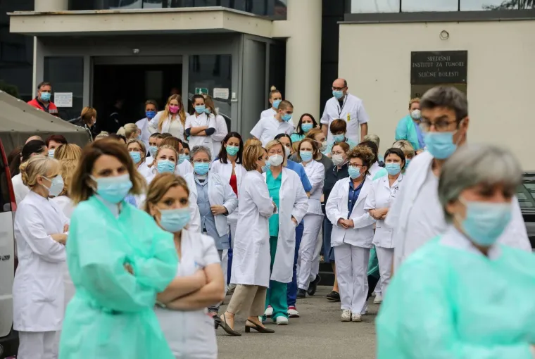 Liječnica zbog koje se prosvjedovalo: 'Sigurno ću imati sankcije zbog ovoga, ali moj posao je da budem hrabra'