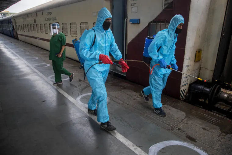 U pet dana u Indiji se koronavirusom zarazio 1,57 milijun ljudi