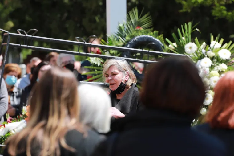 Komemoracija u Osijeku predviđena je za ponedjeljak u 11 sati u HNK Osijek.