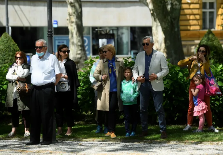 Koncert na Zrinjevcu: Malo tko nosi masku, podsjeća na vrijeme "starog normalnog"