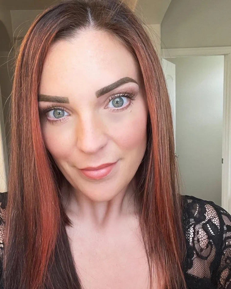 Tugu je poku&scaron;ala pobijediti hranom, pa je sve če&scaron;će posezala za brzom hranom. Do 2017. dosegla je masu od  114 kg. Mučila se čak i da pronađe odgovarajuću haljinu.